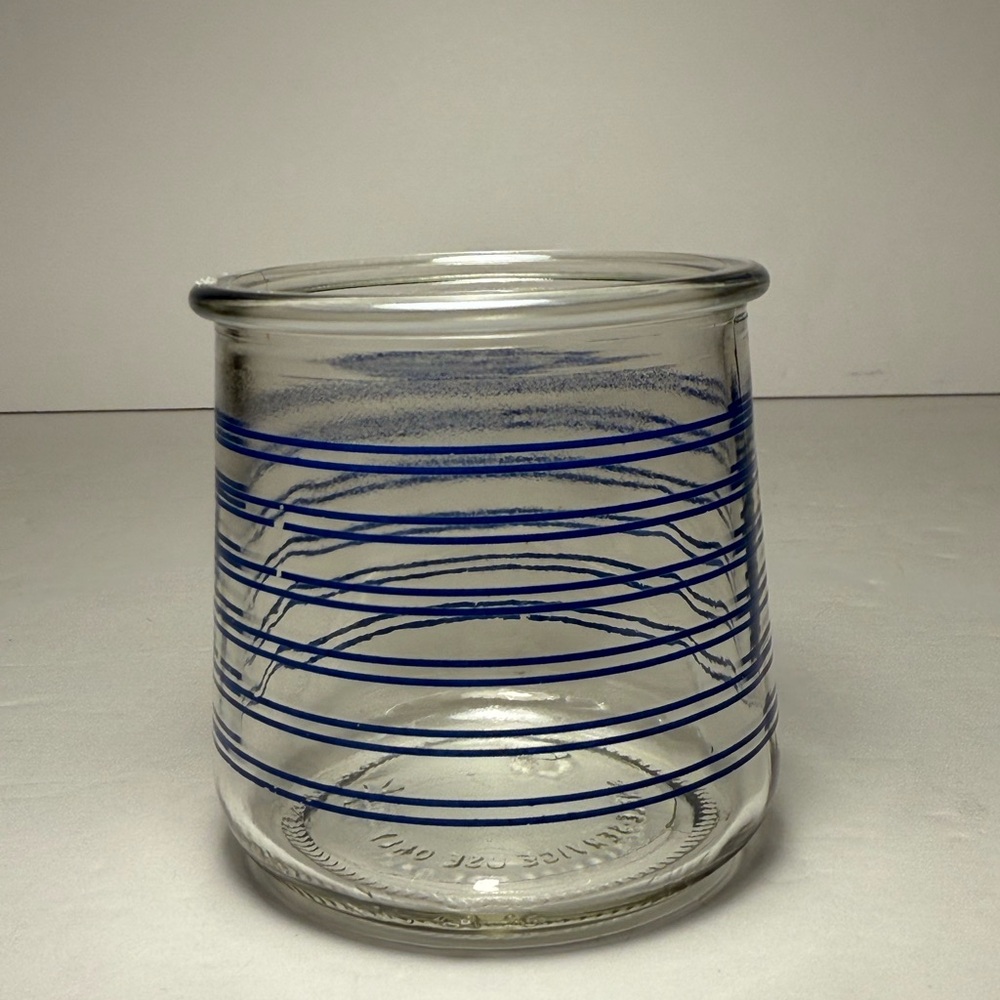 Vintage Oui Yogurt Single Serving Glass Jars Various Patterns Cups - Set Of 5 - Picture 2 of 6